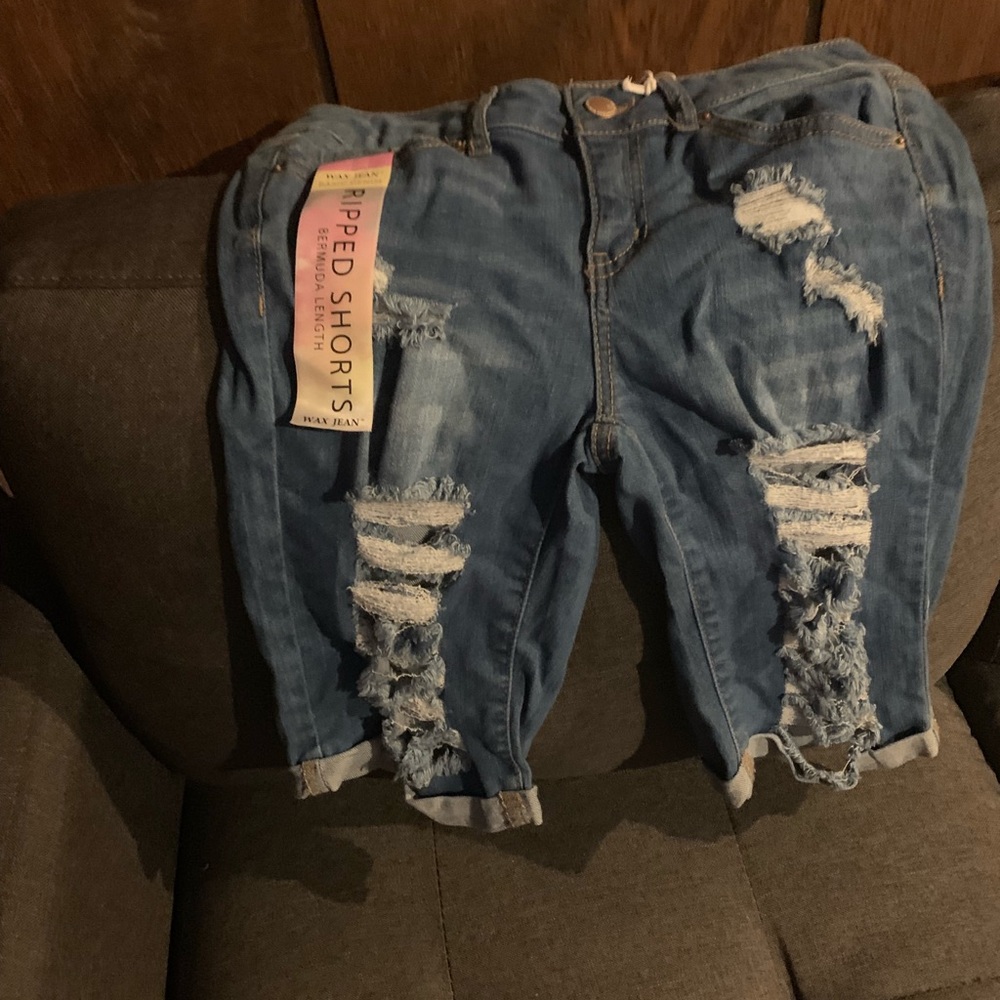 Distressed shorts